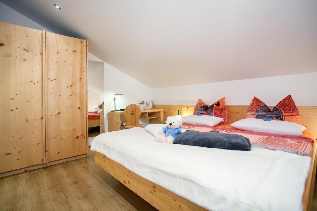 Gaestehaus Waldrand Garni Wiesing Exterior foto